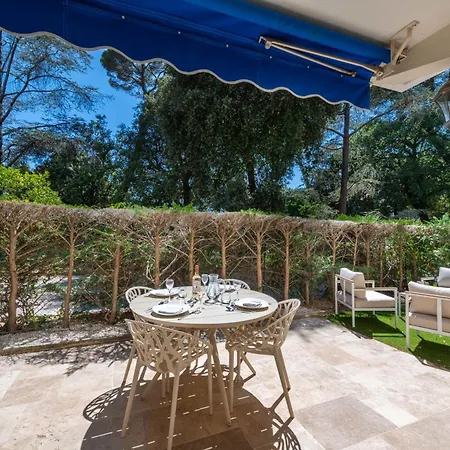 Ground-floor With Private Garden Διαμέρισμα *