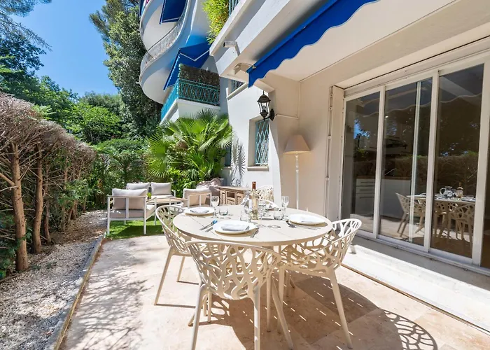 Ground-floor With Private Garden *