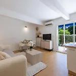 Ground-floor With Private Garden Апартаменты
